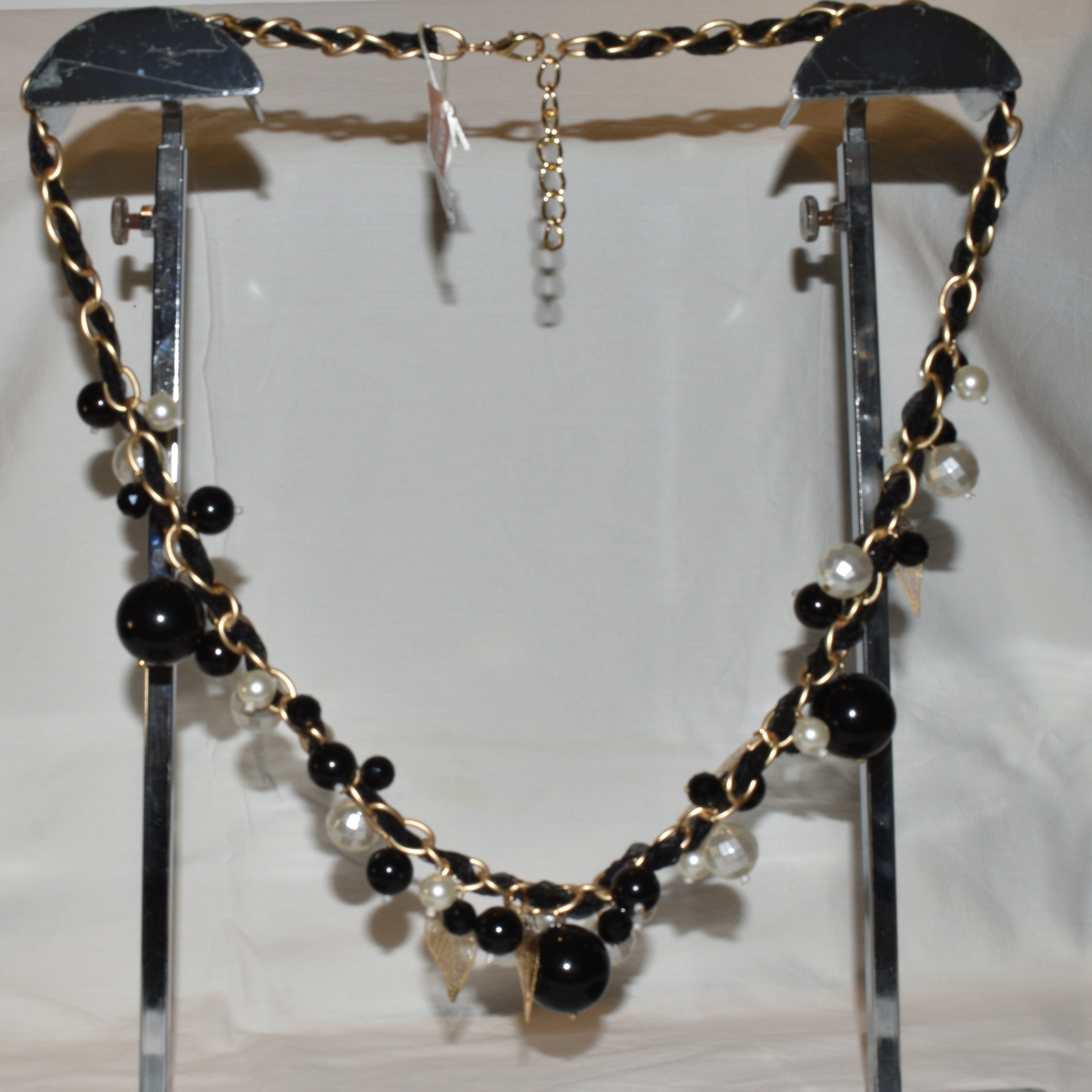 SONSI COLLANA NERA DORATA VARIE