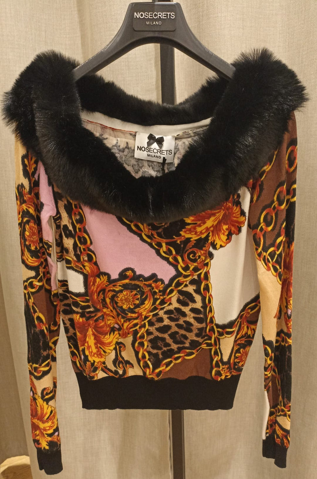 NOSECRETS MAGLIA CON COLLO DI PELLICCIA FANTASIA