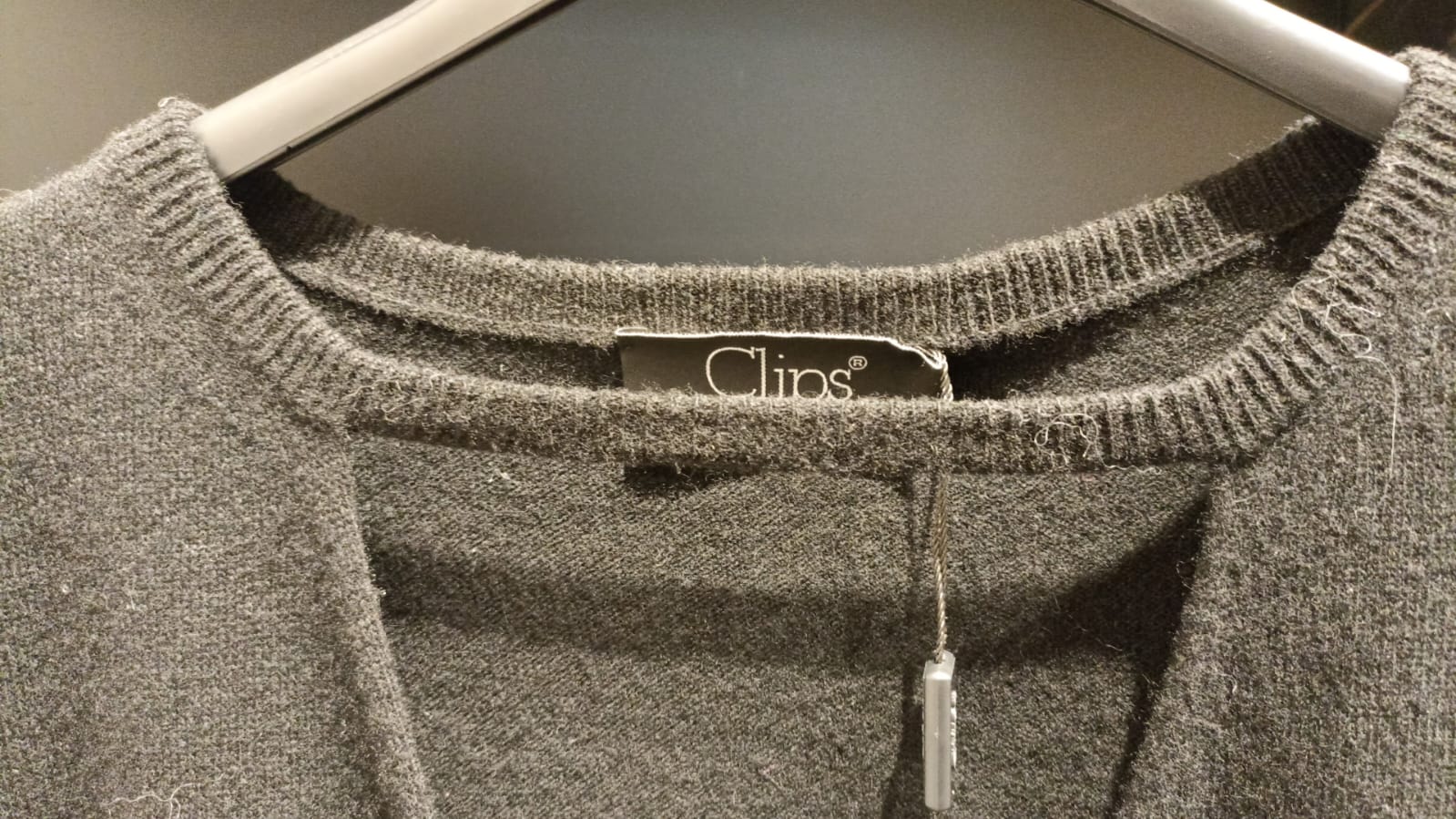 CLIPS MAGLIA INCROCIO NERO