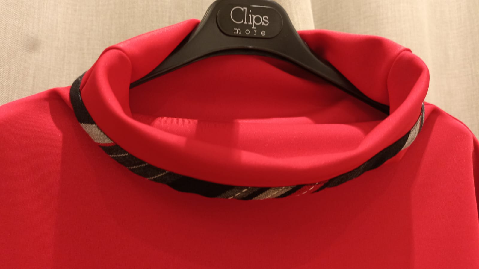 CLIPS BLUSA ROSSO