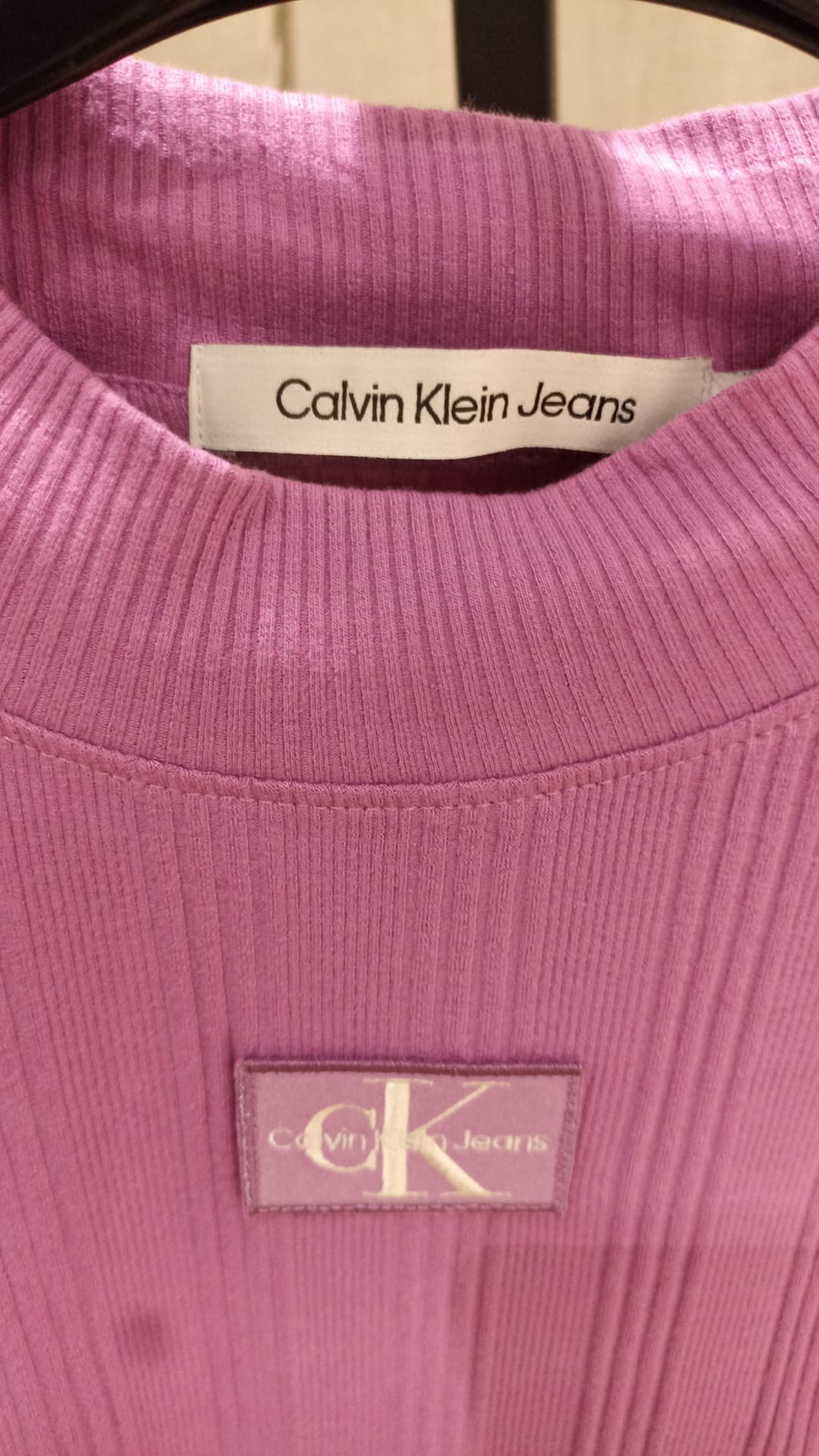 CALVIN KLEIN T SHIRT LILLA