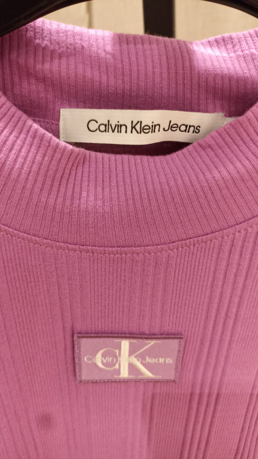 CALVIN KLEIN T SHIRT LILLA