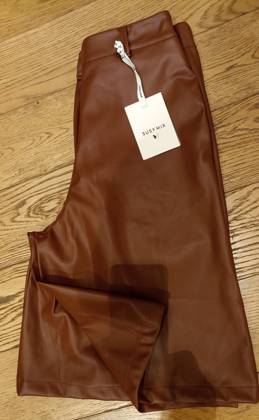 SUSY MIX BERMUDA CUOIO